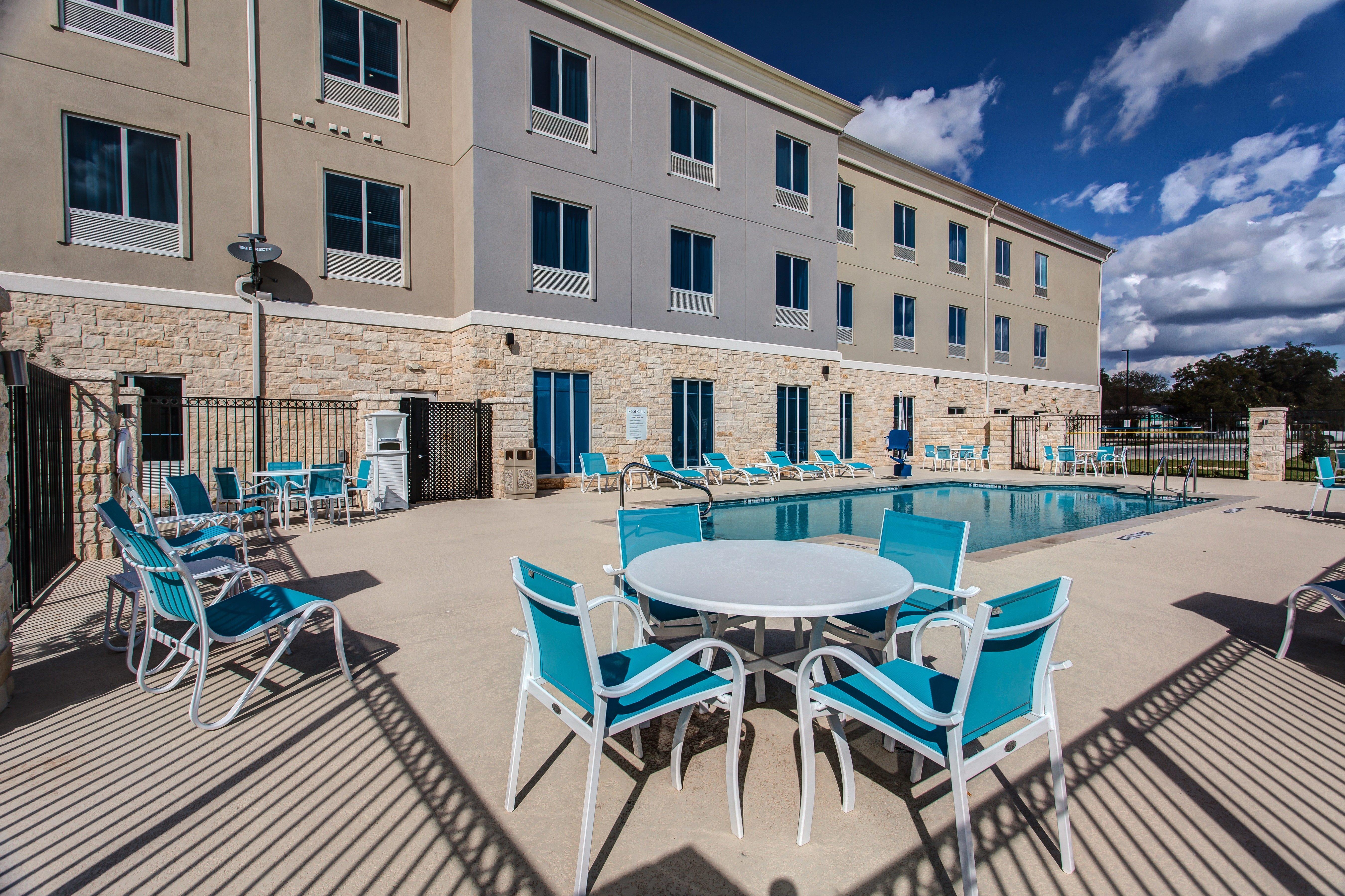 Holiday Inn Express & Suites Gatesville - N. Ft Hood By Ihg Extérieur photo